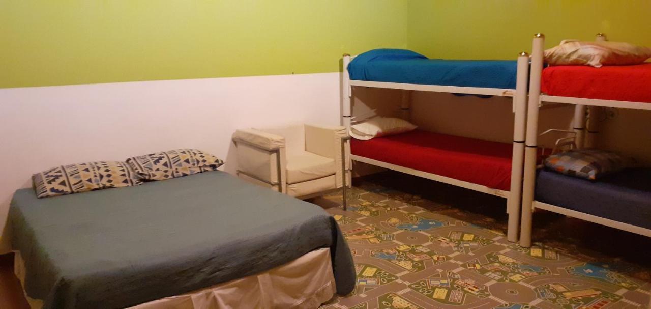Hostel El Viajante Los Antiguos Exteriör bild