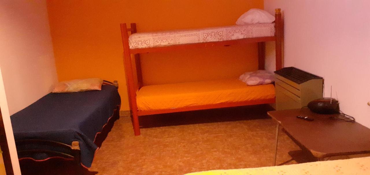 Hostel El Viajante Los Antiguos Exteriör bild