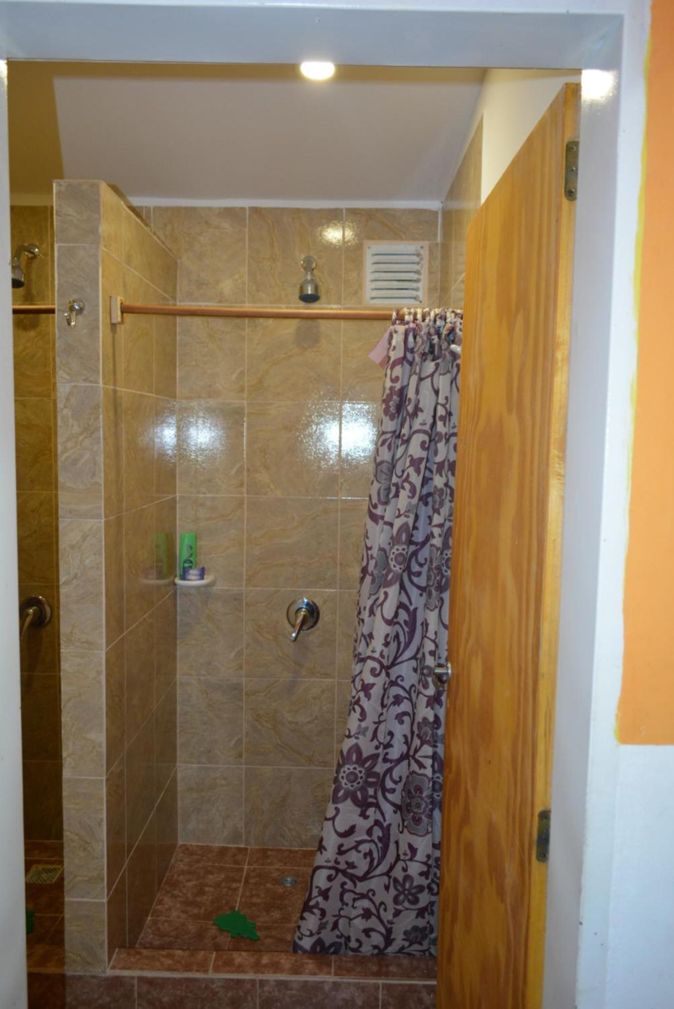 Hostel El Viajante Los Antiguos Exteriör bild